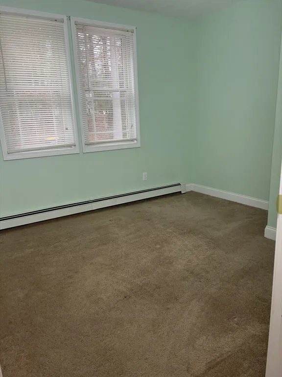 9 Russell Holmes Way, Carver