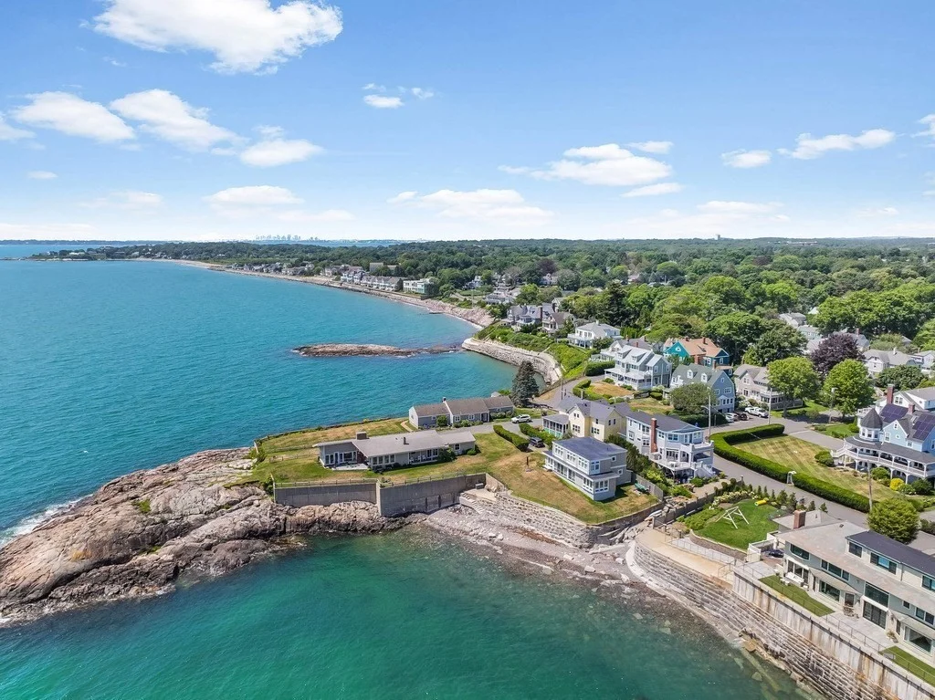 4 Spray Ave, Marblehead