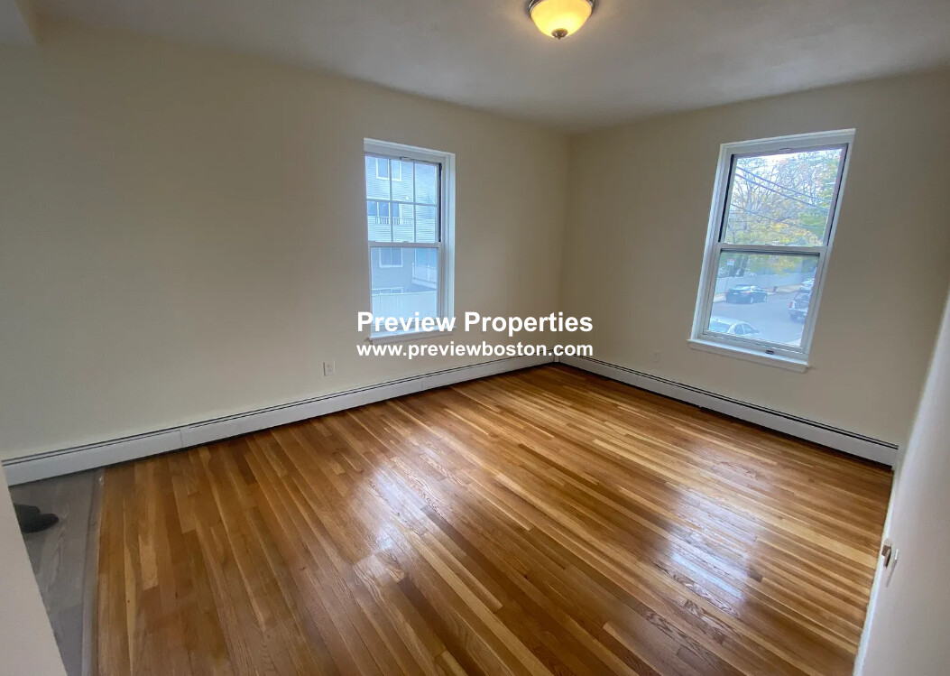 172 North Beacon St, Brighton