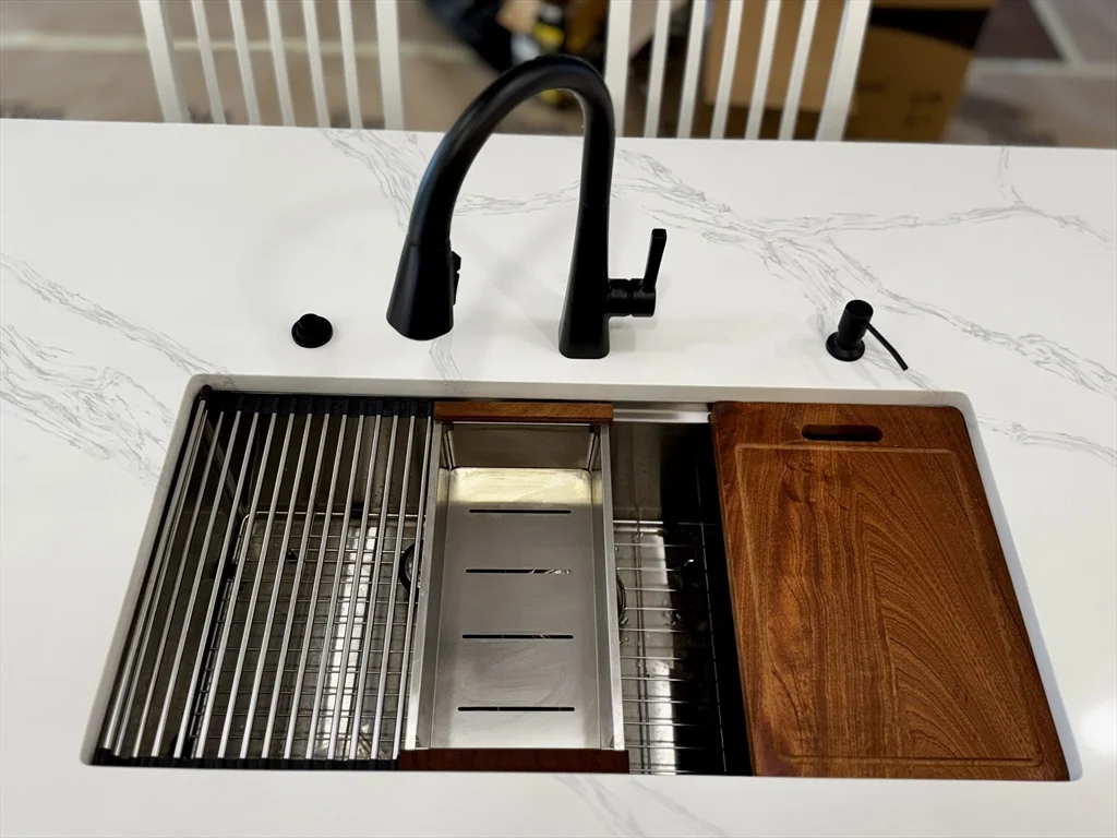 12 Linden St, Natick