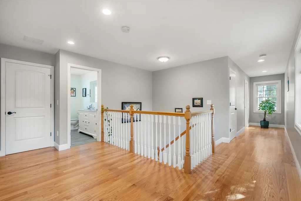28 Park Ave, Medford