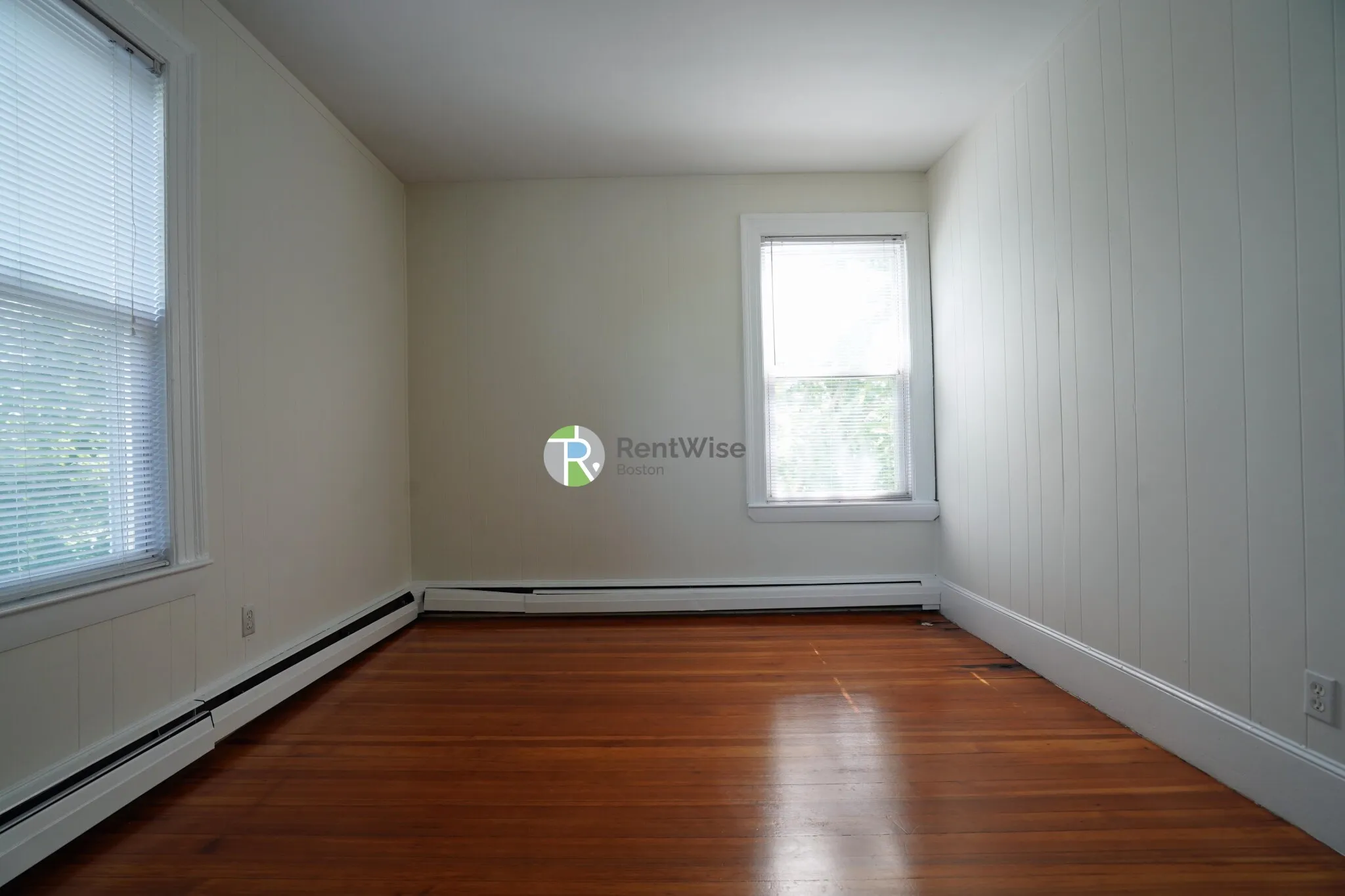 1 Ashford Ct, Allston