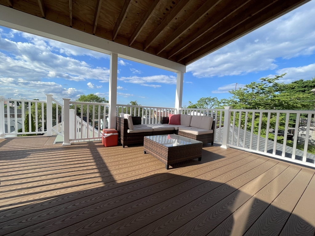 20 Trevalley Rd, Revere