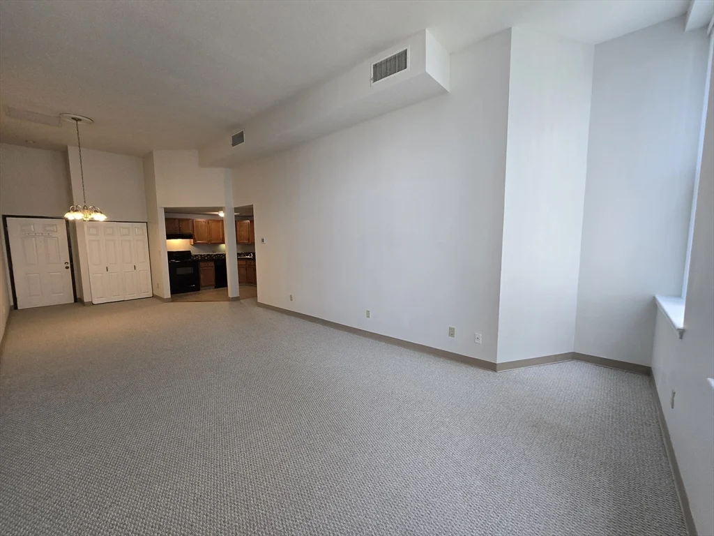 130 Beach St, Quincy