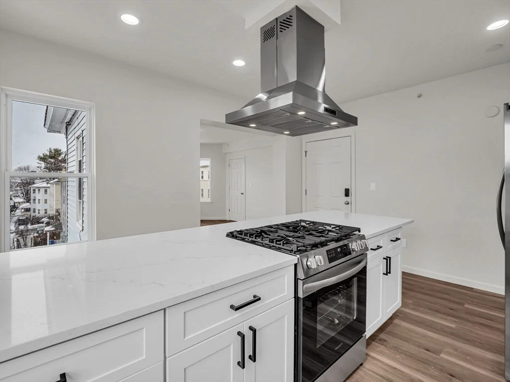 12 Alpine St, Worcester