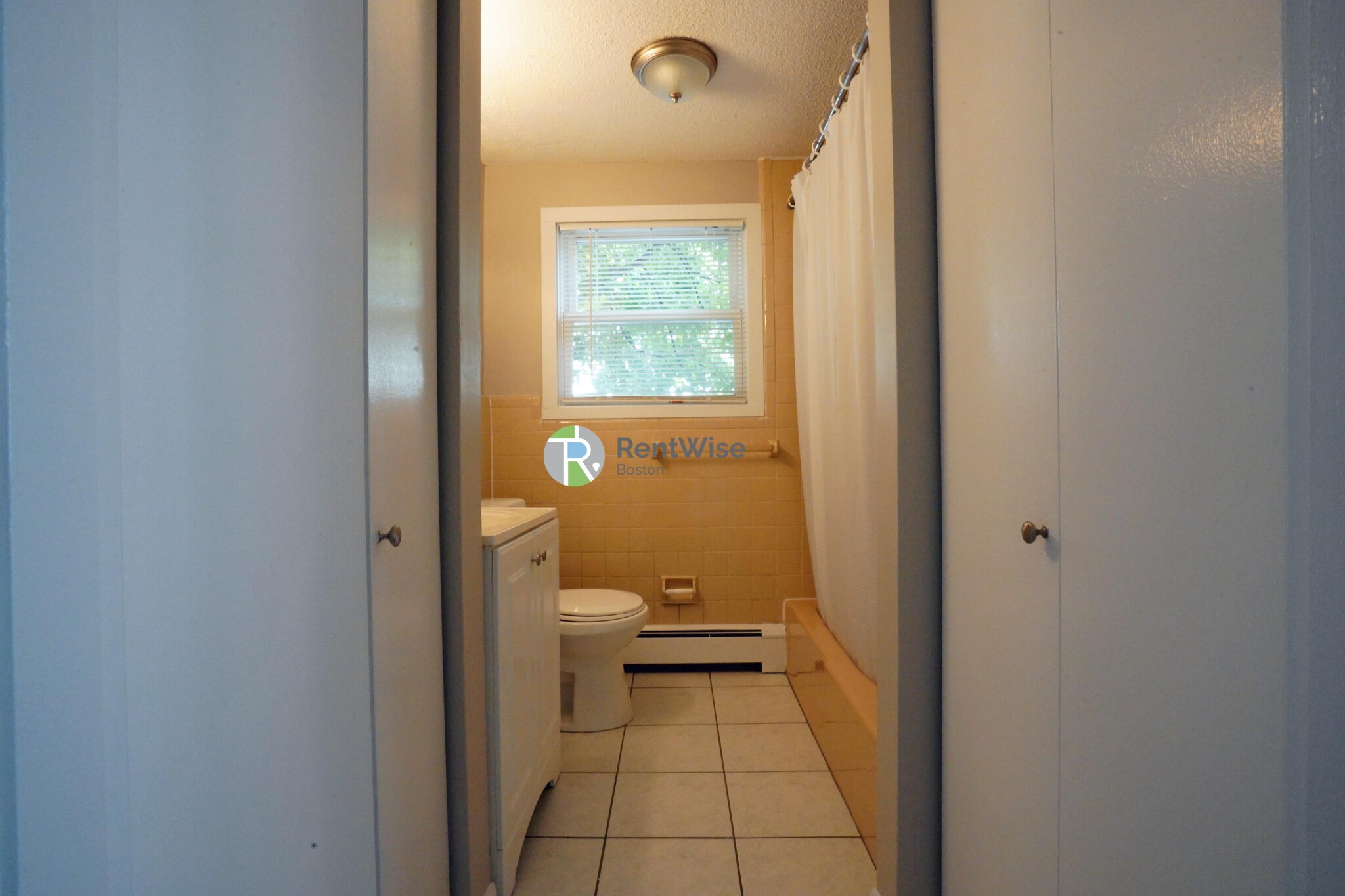 121 Ash St, South Side