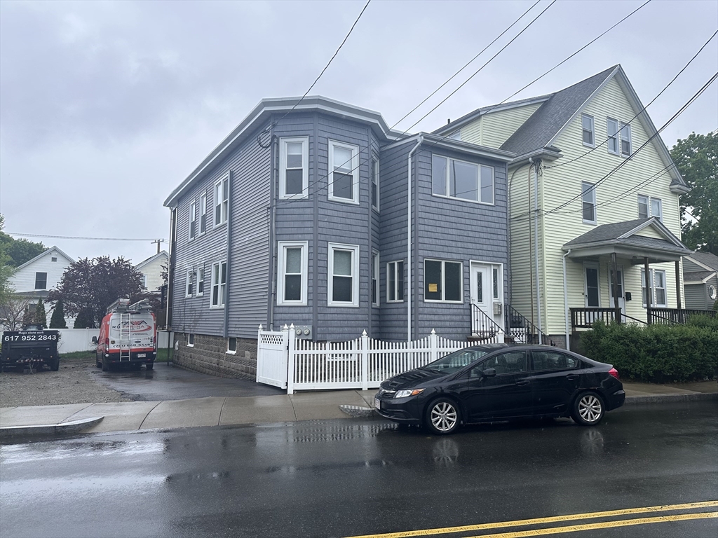 541 Washington, Chelsea