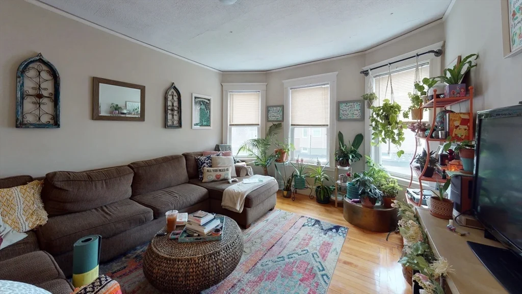 295-297 Washington St, Quincy