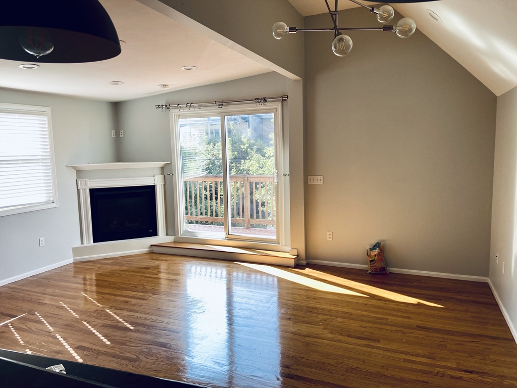 240 Paris St, East Boston