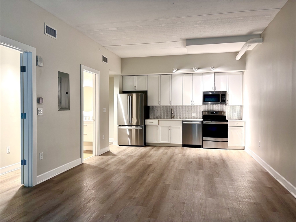 133 Salem St, Revere