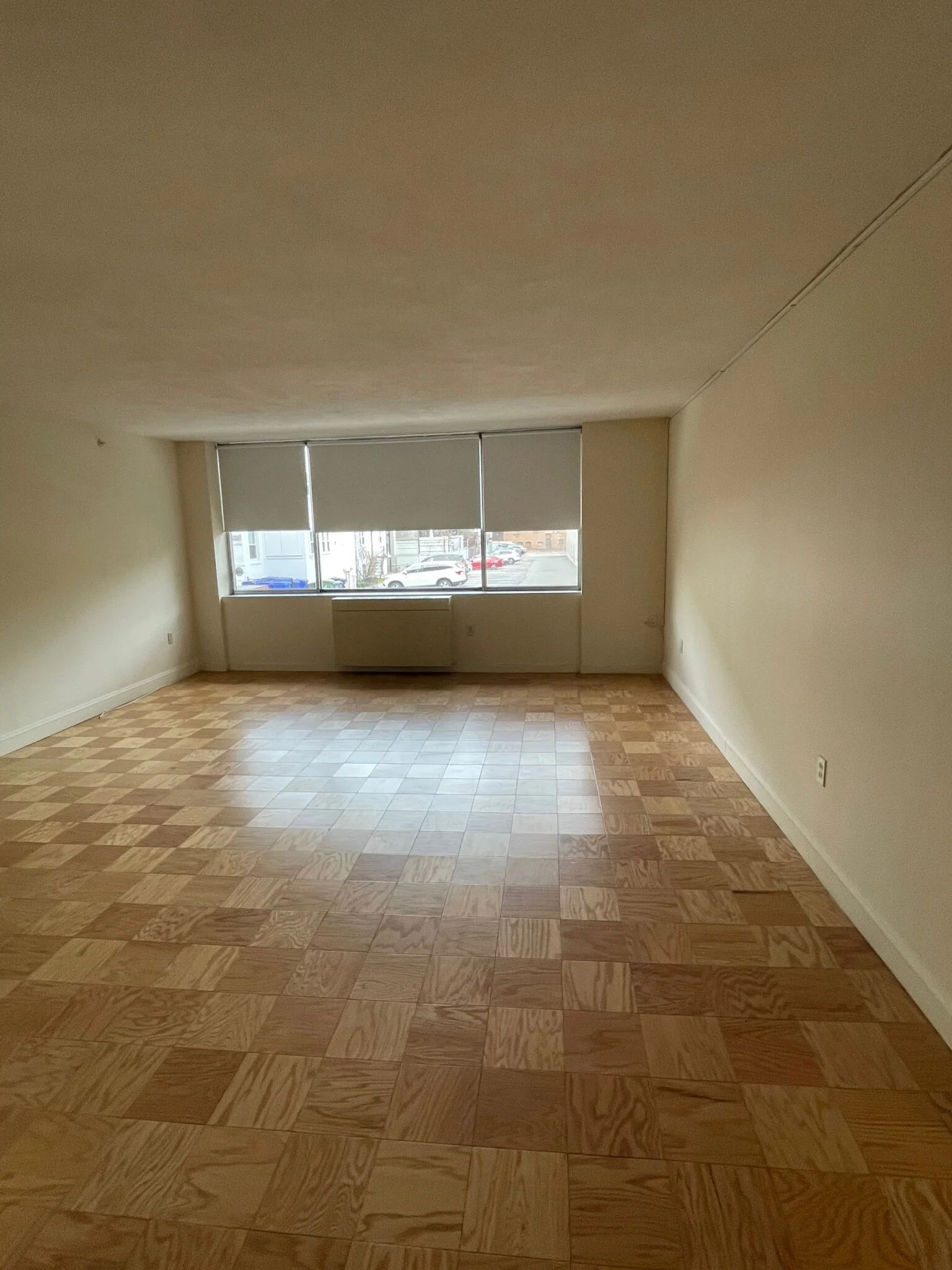 101 Monmouth St, Longwood