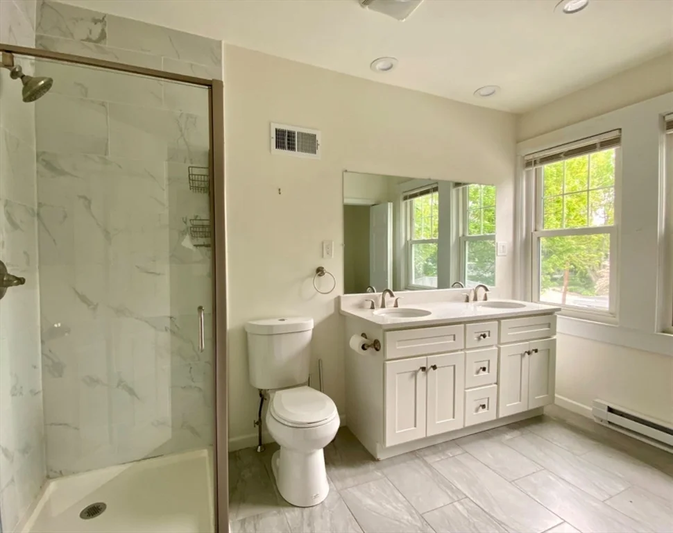 144 Ellison Park, Waltham