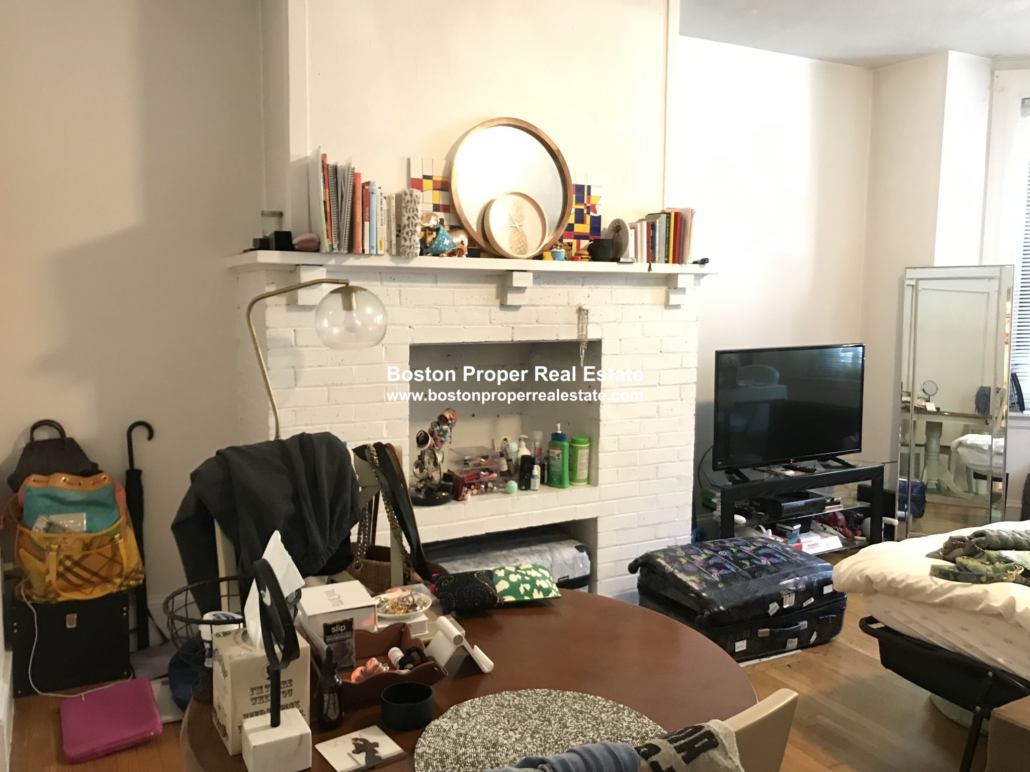 289 Newbury St, Back Bay