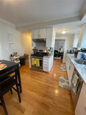 34 Leonard St, Tufts