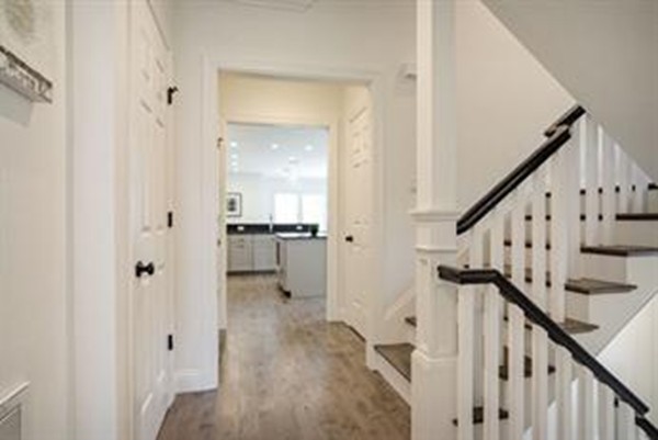 12 Ackers Ave, Brookline