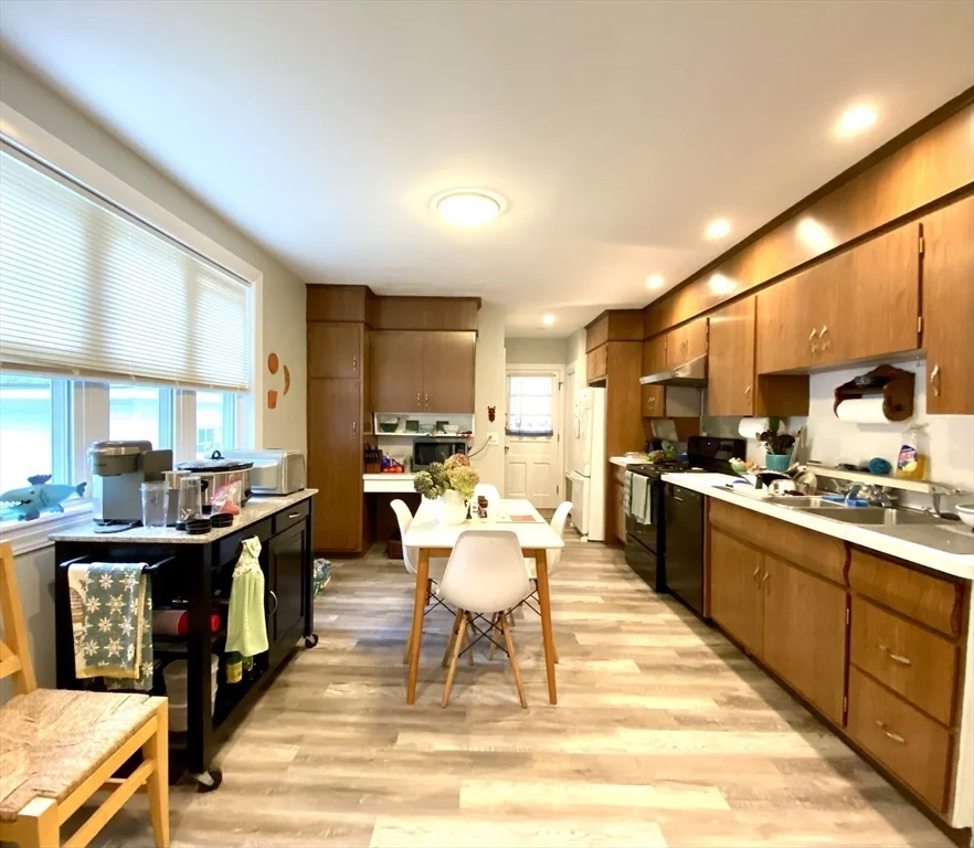 144 Ellison Park, Waltham