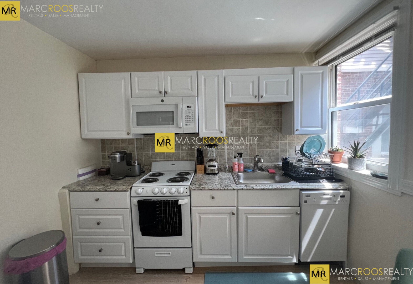 33 Chelsea St, East Boston