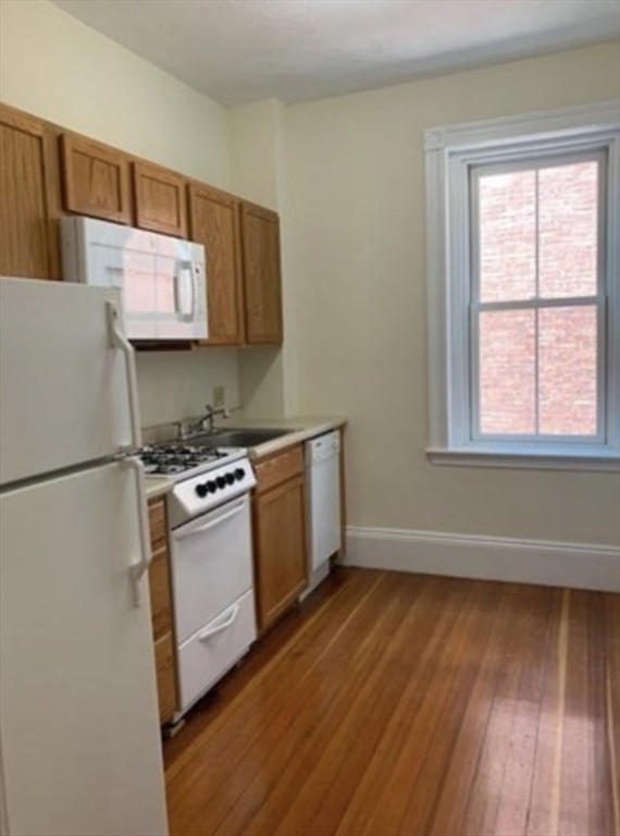 38 Kilsyth, Brookline