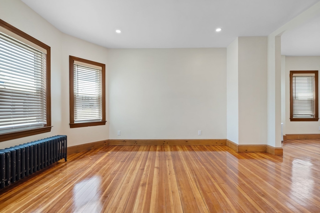 62 Vernal St, Everett