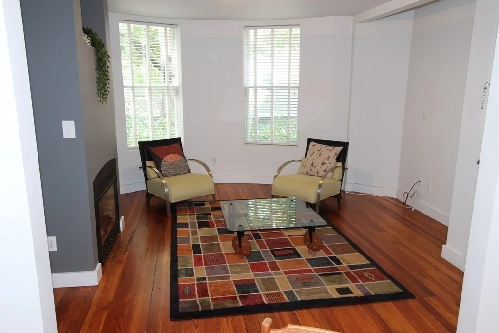 94 Brook St, Central Village