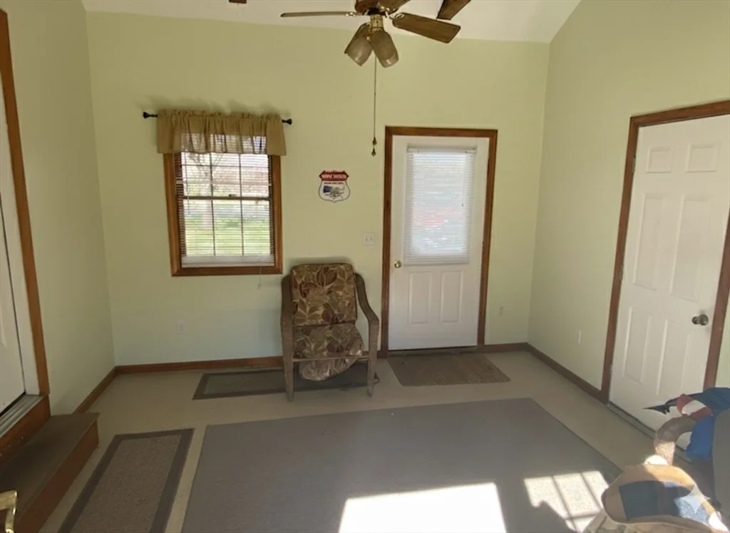 159 Belchertown Rd, Amherst