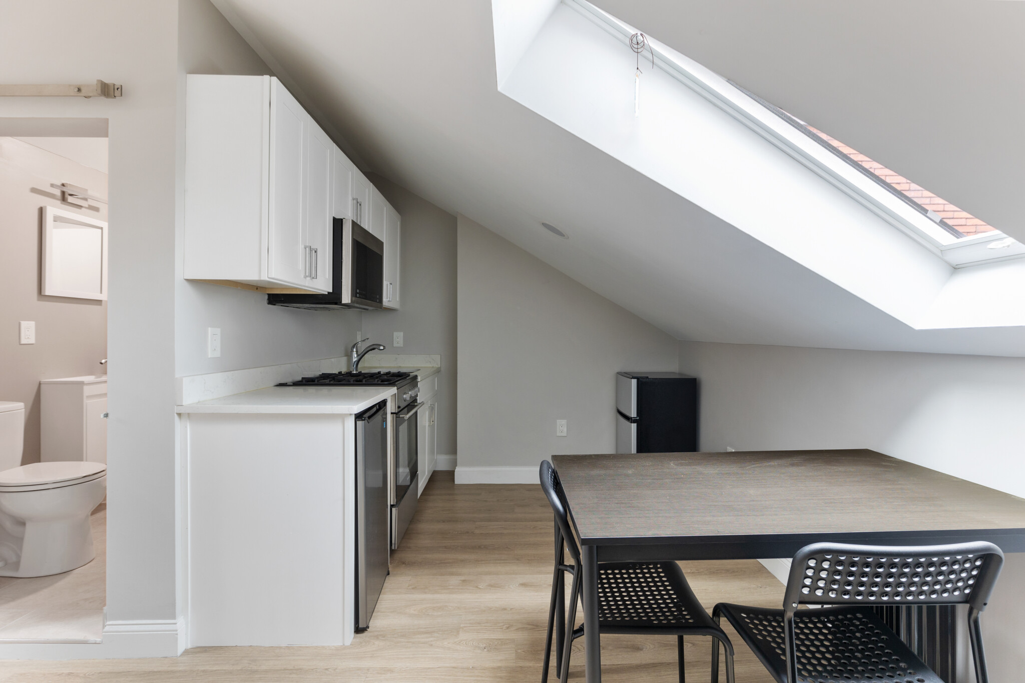 12 Derne St, Beacon Hill