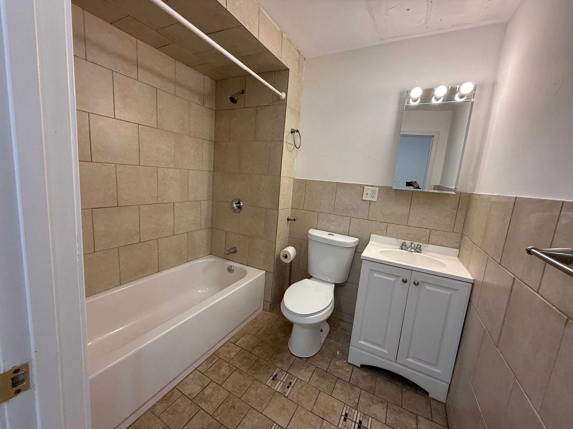 16 Chelsea St, East Boston