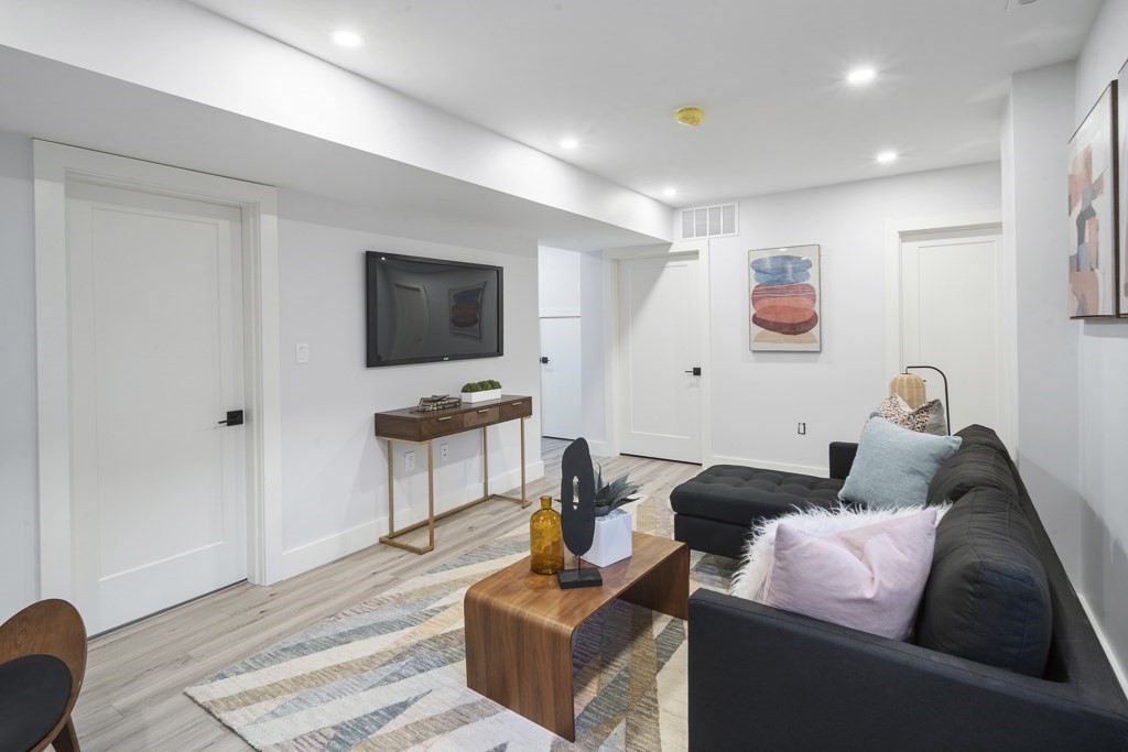 315 Pearl St, Cambridgeport