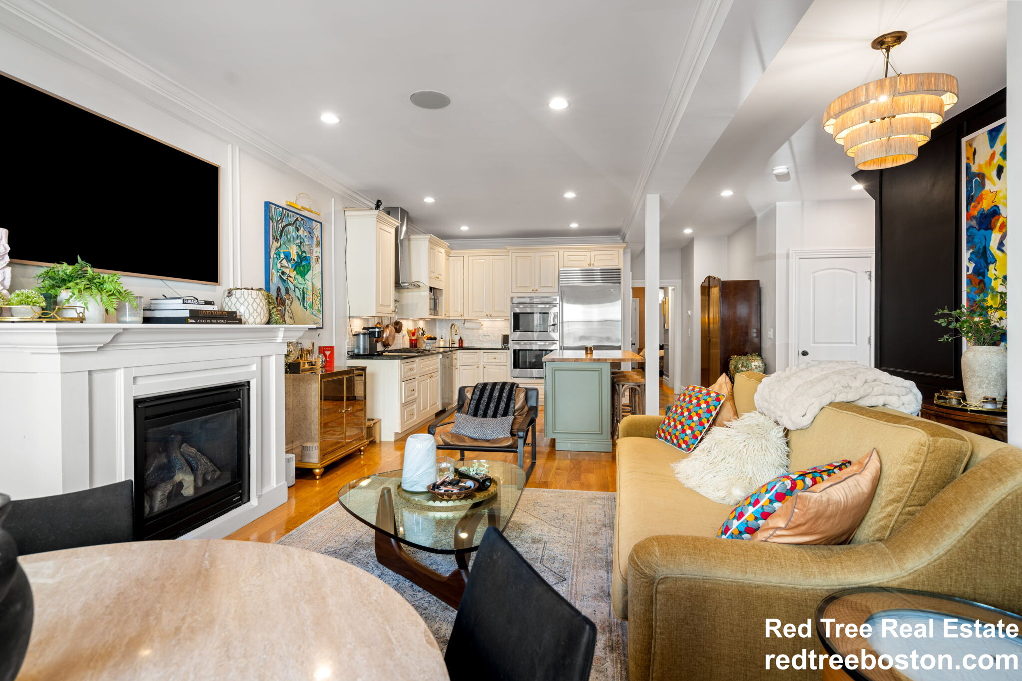 687 East 6th St, South Boston