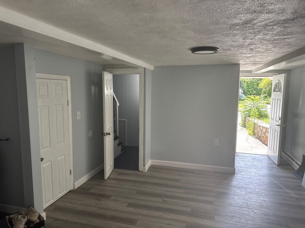 72 Longfellow Rd, Worcester