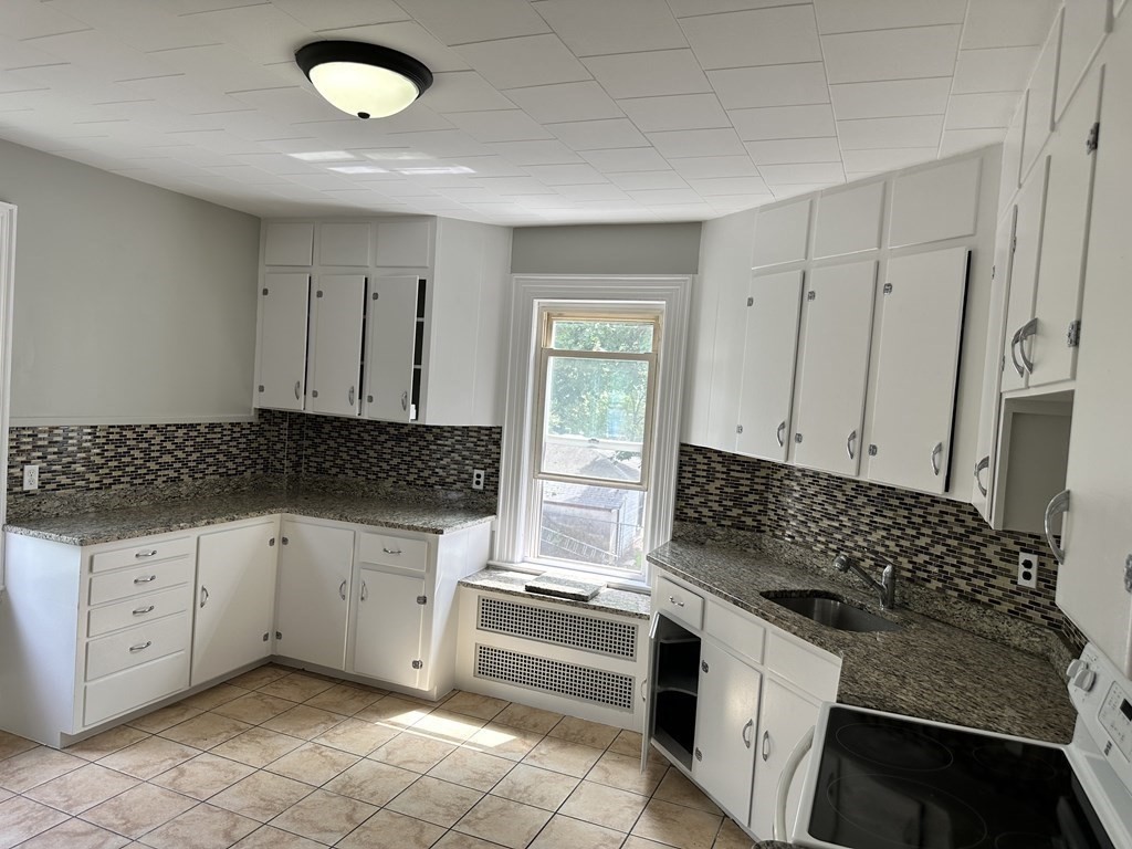 148 George St, Tufts University