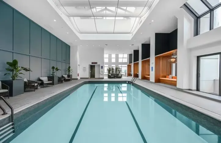 125 Devonshire Pl, Downtown