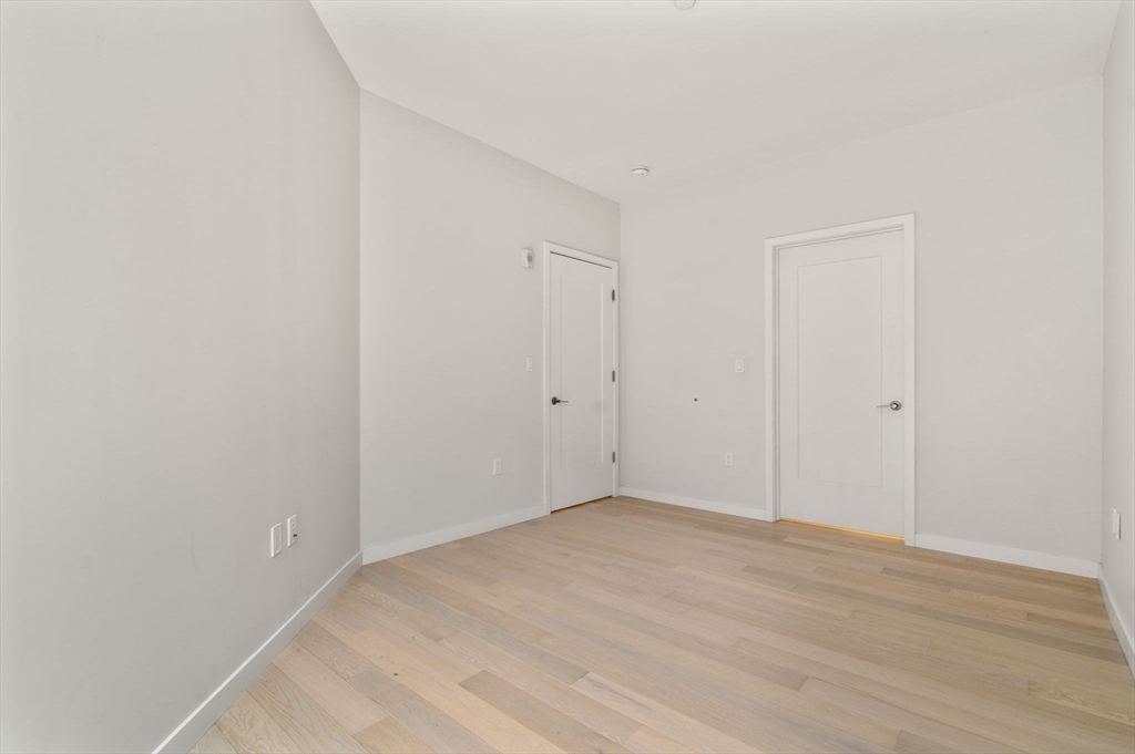 45 W 3rd St, South Boston