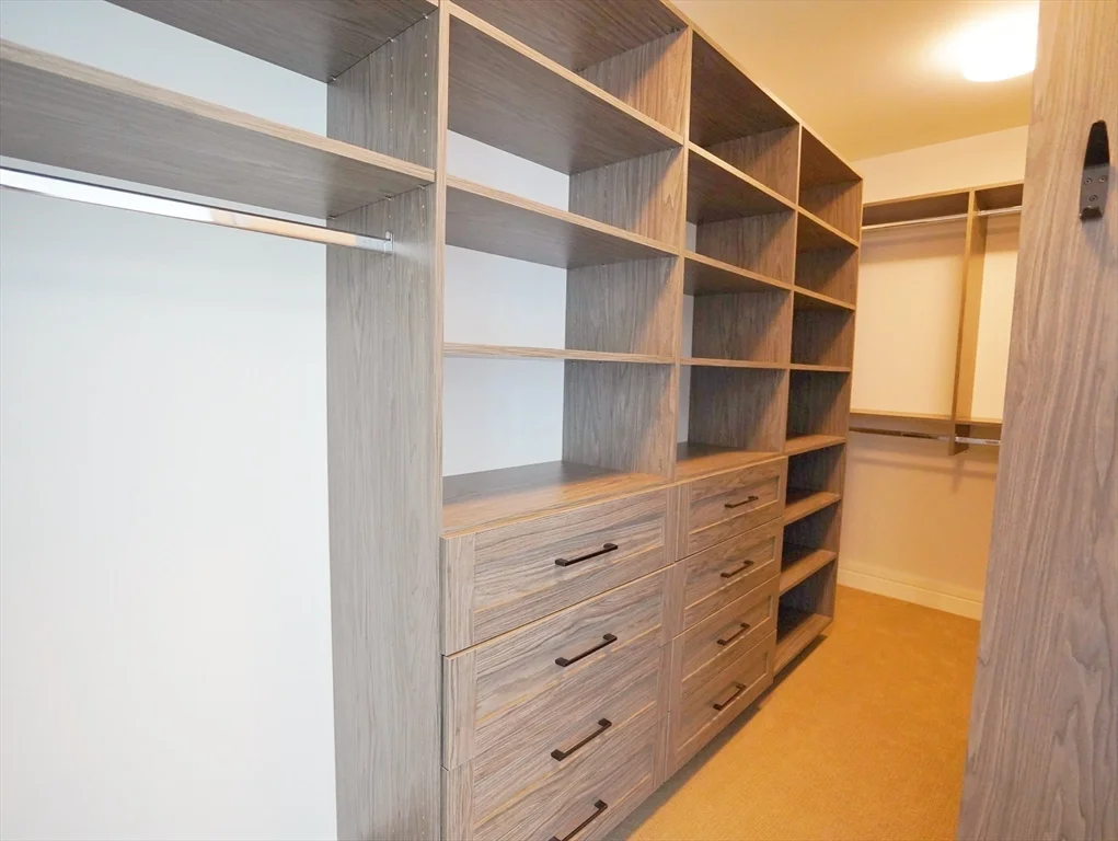 1 Dalton St, Back Bay