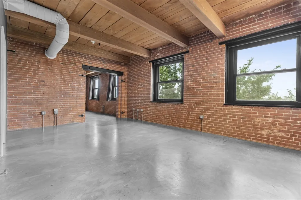 90 Wareham St, South End