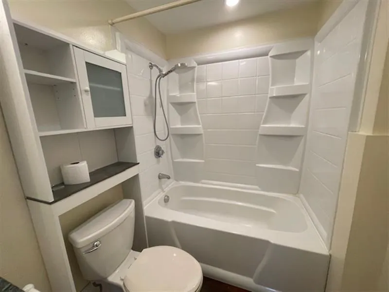 251 Central St, Winter Hill