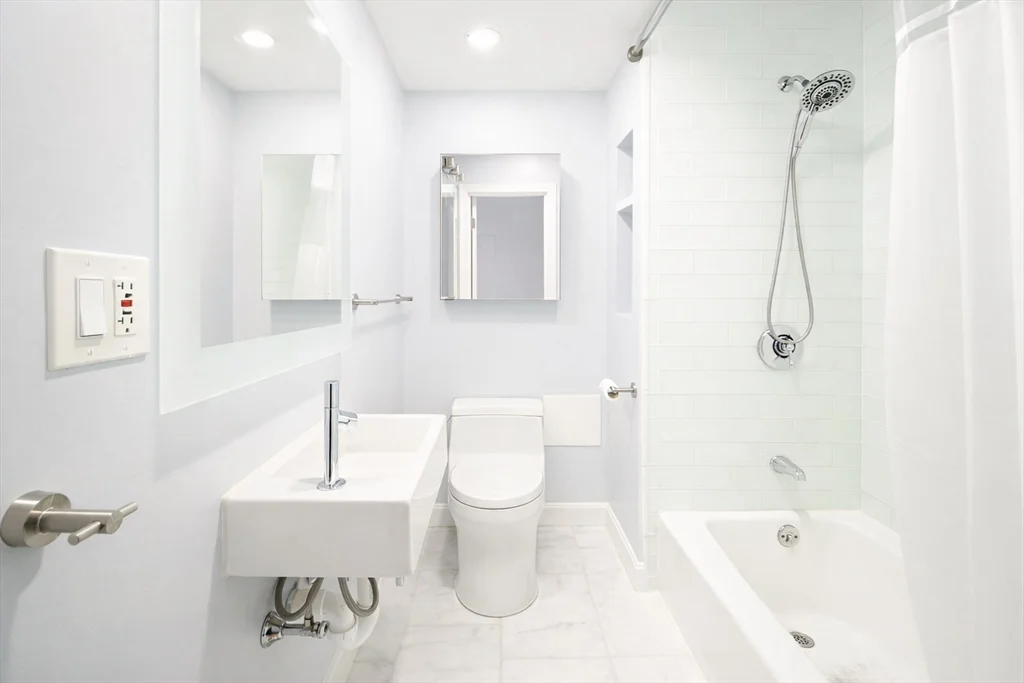 11 Albemarle St, Back Bay