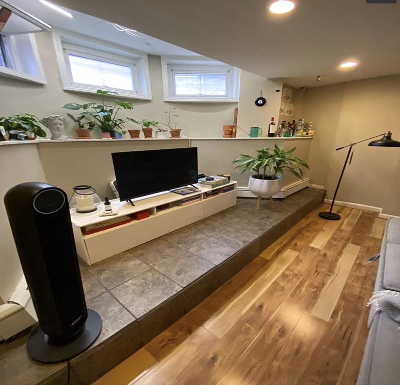 25 Saint Stephen St, Fenway