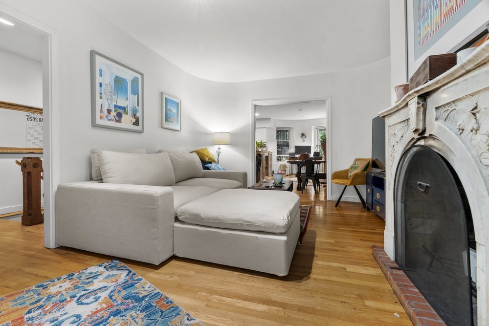 25 Greenwich Park, South End