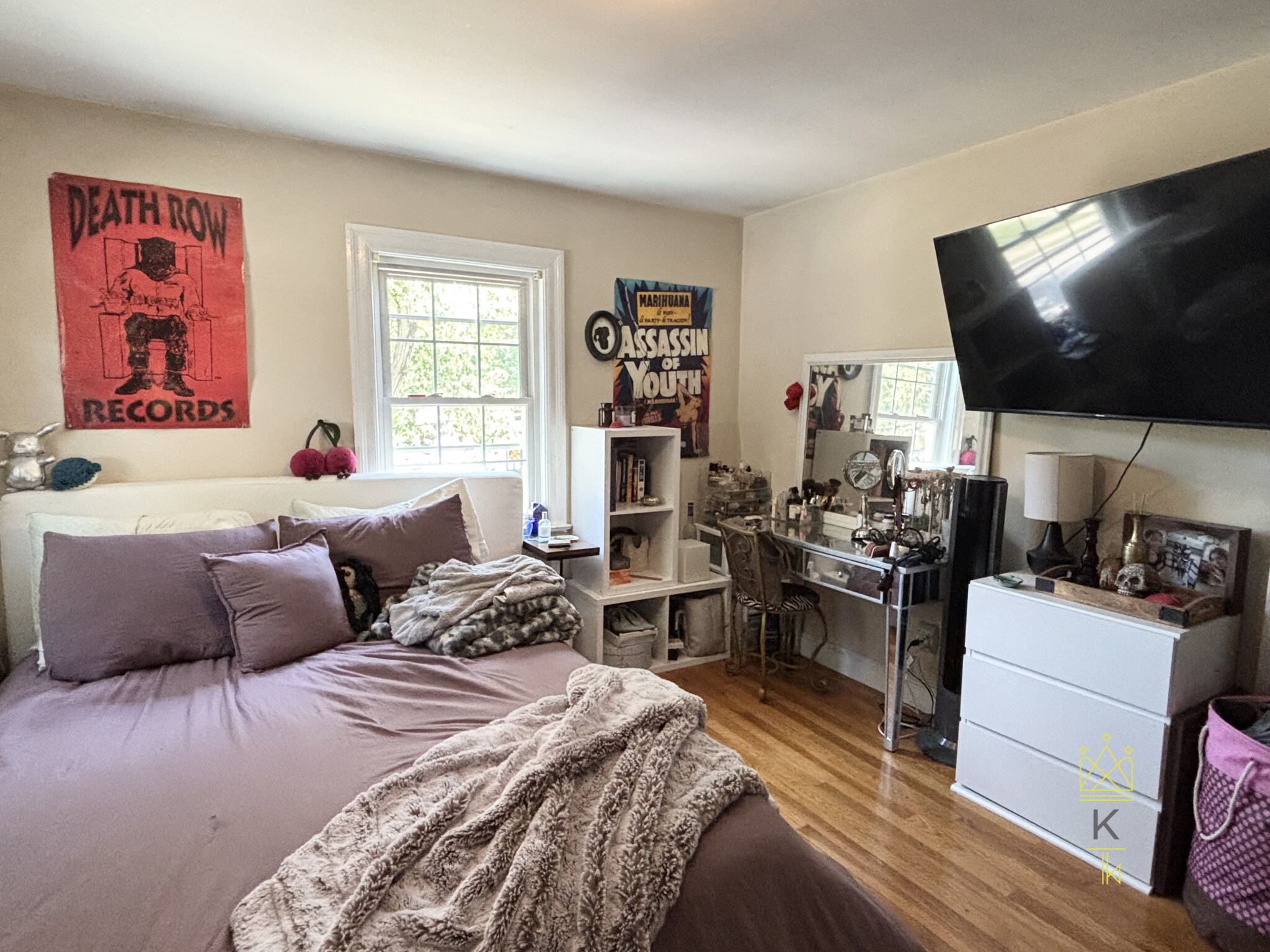 52 Hollywood Rd, West Roxbury