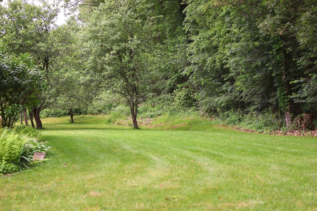 288 Goldthwaite Rd, Whitinsville