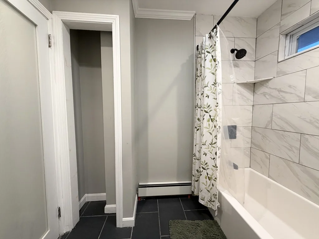 43 Frankton Ave, Brockton