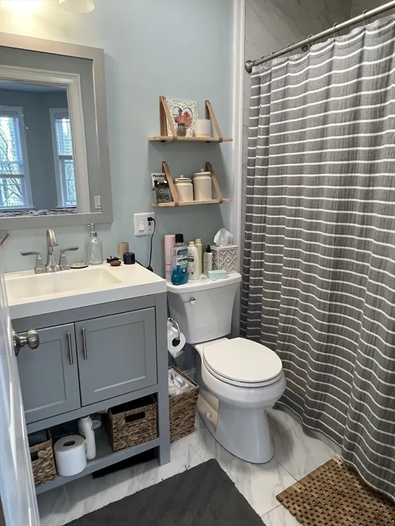 20 Kenton Rd, Jamaica Plain