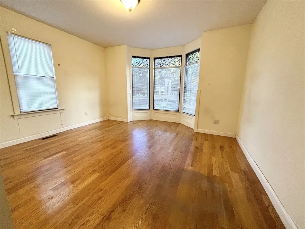 1568 Tremont St, Mission Hill