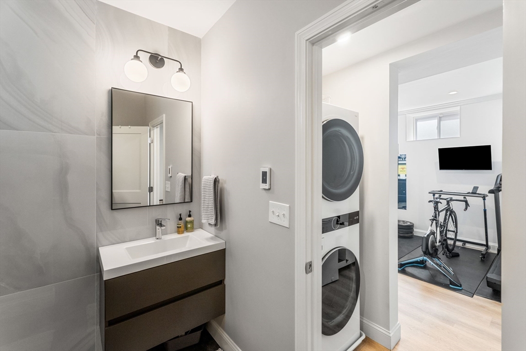 172 Orchard St, Watertown