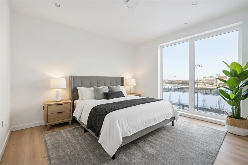 1035 Commonwealth Ave, Allston