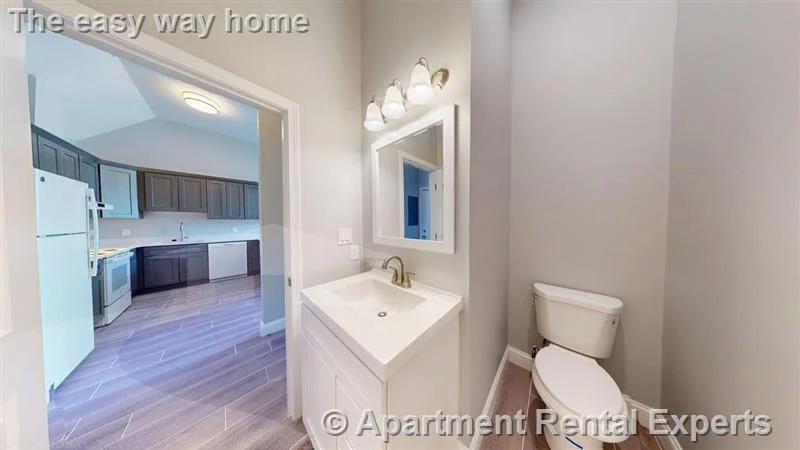 49 Hill Rd, Belmont