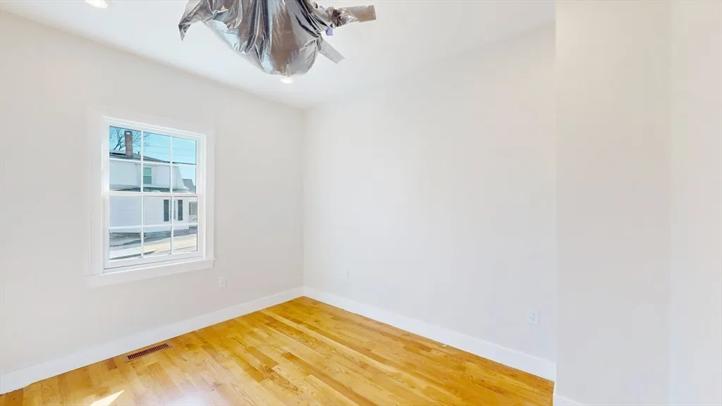 48 Rockwell St, Maplewood