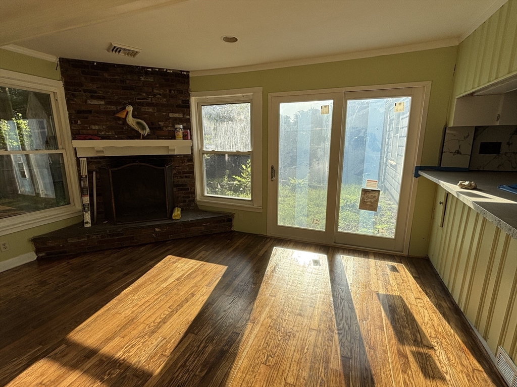 215 Jaffrey St, Weymouth