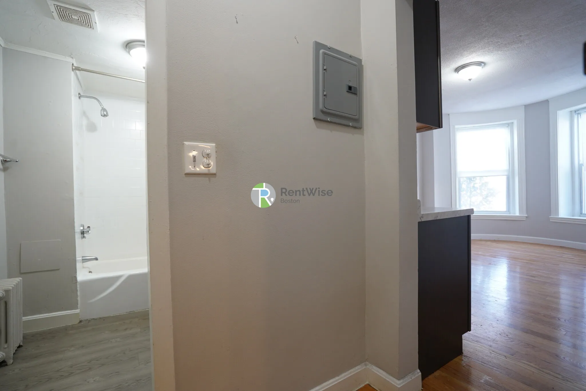 1132 Commonwealth Ave, North Brookline